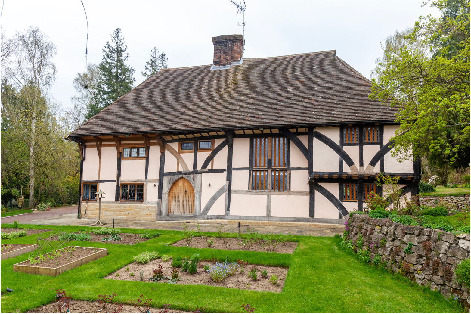 Heritage Property with bronze windows
