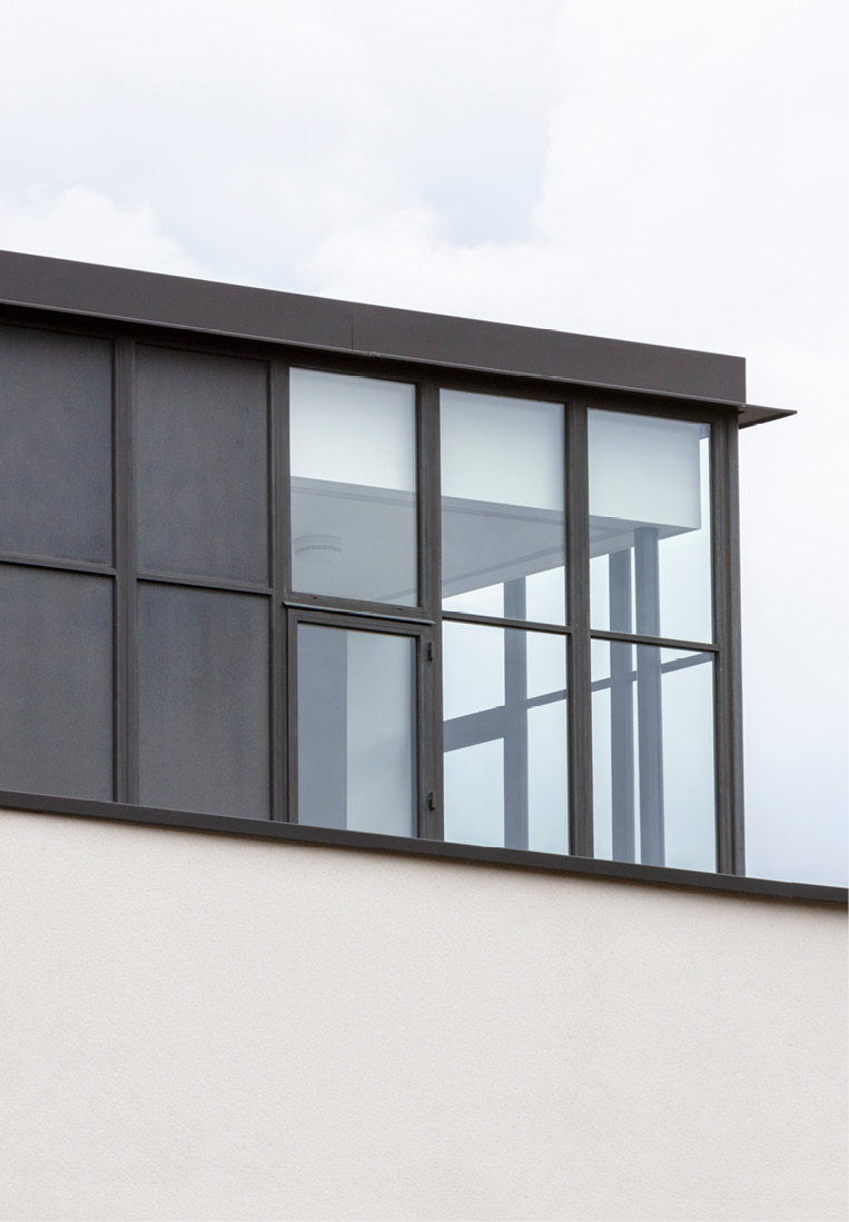 penthouse roof window