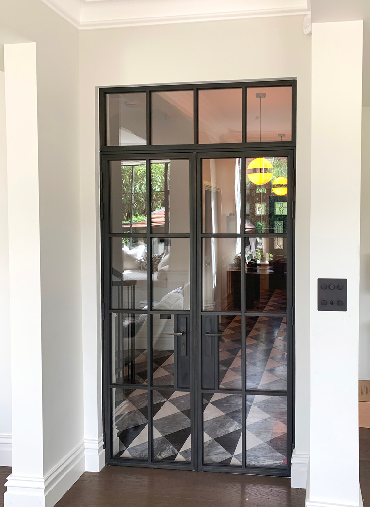 Bronze door hallway divider