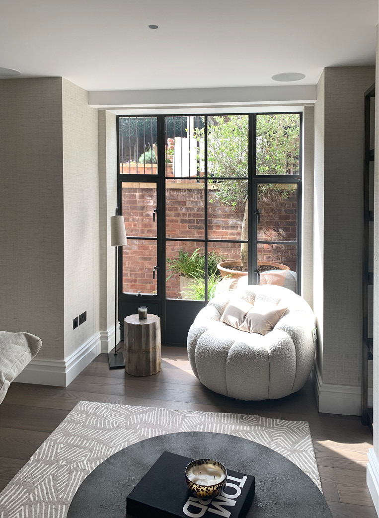 Snug corner with bronze bay window