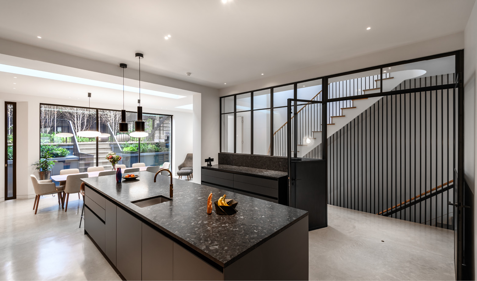 Bronze Glazing for Modern Living