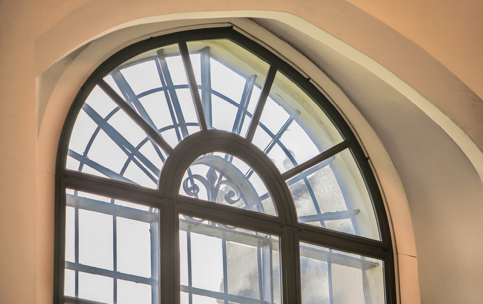 Close up of top of secondary glazing
