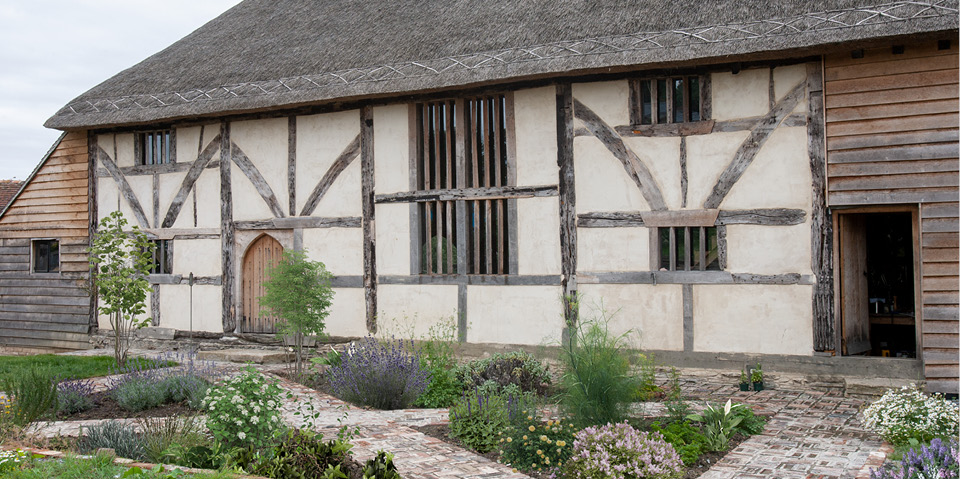 Old Barn Conversion Complemented with Bronze Windows