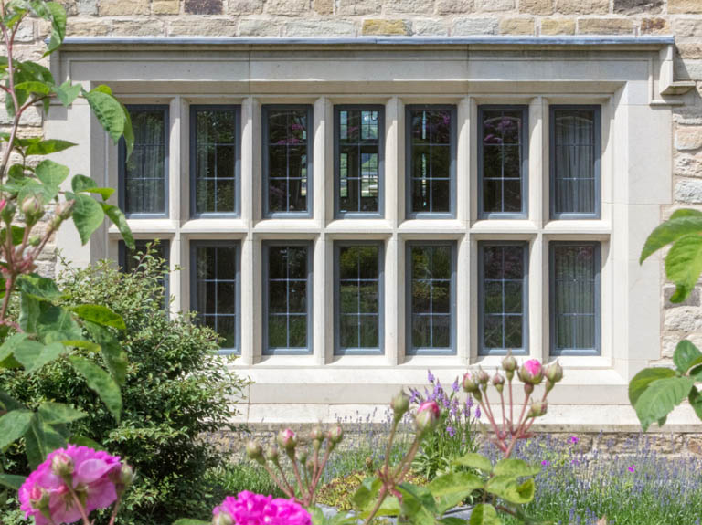 Stone Mullion Set Thermabronze Windows